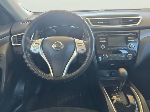 Used 2016 Nissan Rogue S FWD image 4