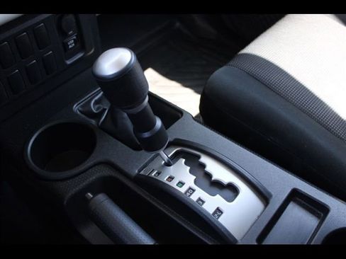 Used 2014 Toyota FJ Cruiser 4WD w/ Convenience Package image 35