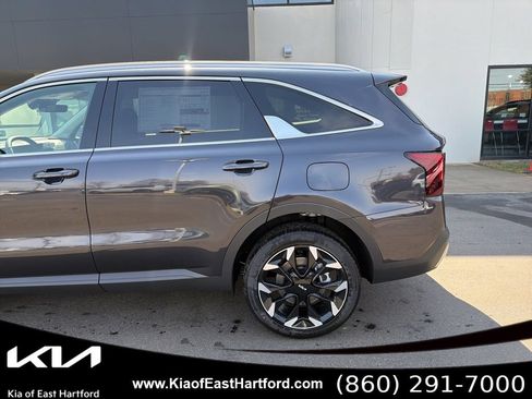 New 2026 Kia Sorento EX AWD/4WD image 9