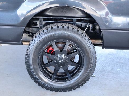 Used 2014 Ford F150 XLT w/ Trailer Tow Package image 5