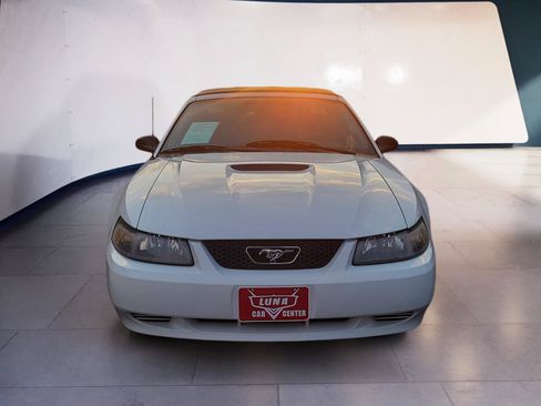 Used 2002 Ford Mustang Convertible RWD image 25