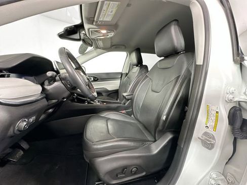 Used 2022 Jeep Compass Limited w/ Elite Group image 10