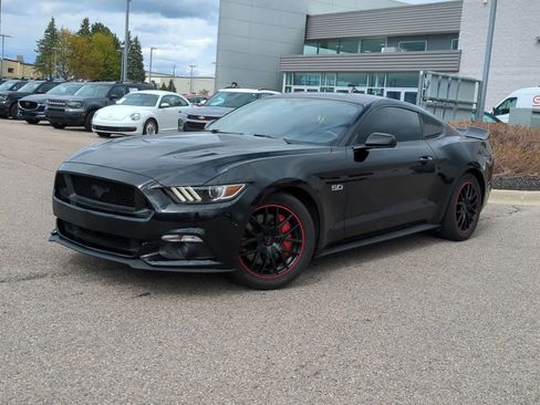 Used 2016 Ford Mustang GT RWD image 1