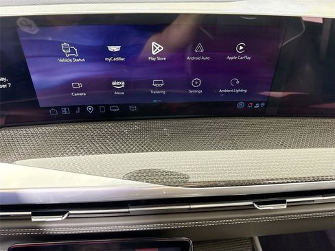 Used 2025 Cadillac Escalade ESV V w/ LPO, ONYX Package image 19