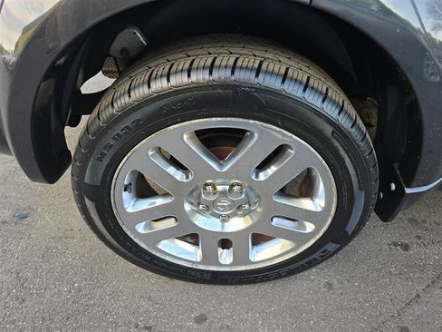 Used 2010 Dodge Nitro Detonator AWD/4WD image 23