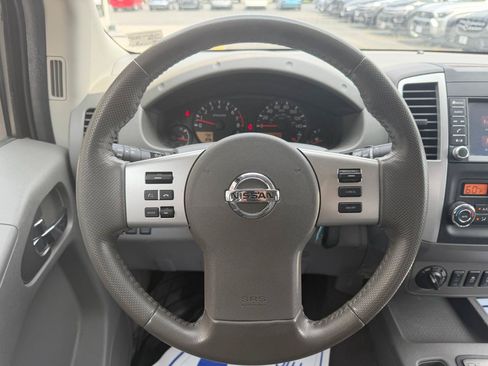 Used 2019 Nissan Frontier SV w/ Value Truck Package AWD/4WD image 14