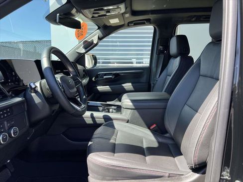 Used 2025 Chevrolet Suburban RST w/ Comfort Package AWD/4WD image 21