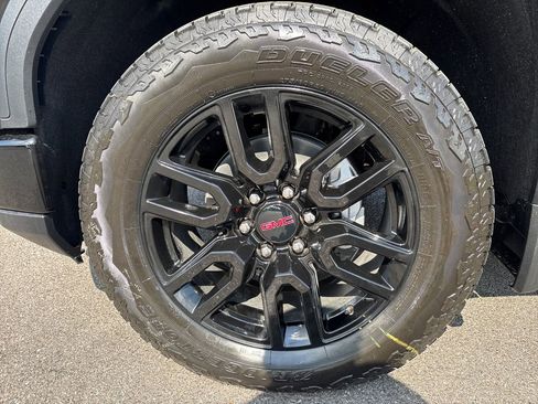 New 2026 GMC Sierra 1500 Elevation w/ X31 Off-Road Package AWD/4WD image 12