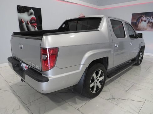 Used 2014 Honda Ridgeline SE image 4