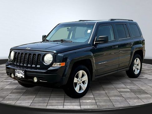 Used 2014 Jeep Patriot Sport w/ Power Value Group AWD/4WD image 1