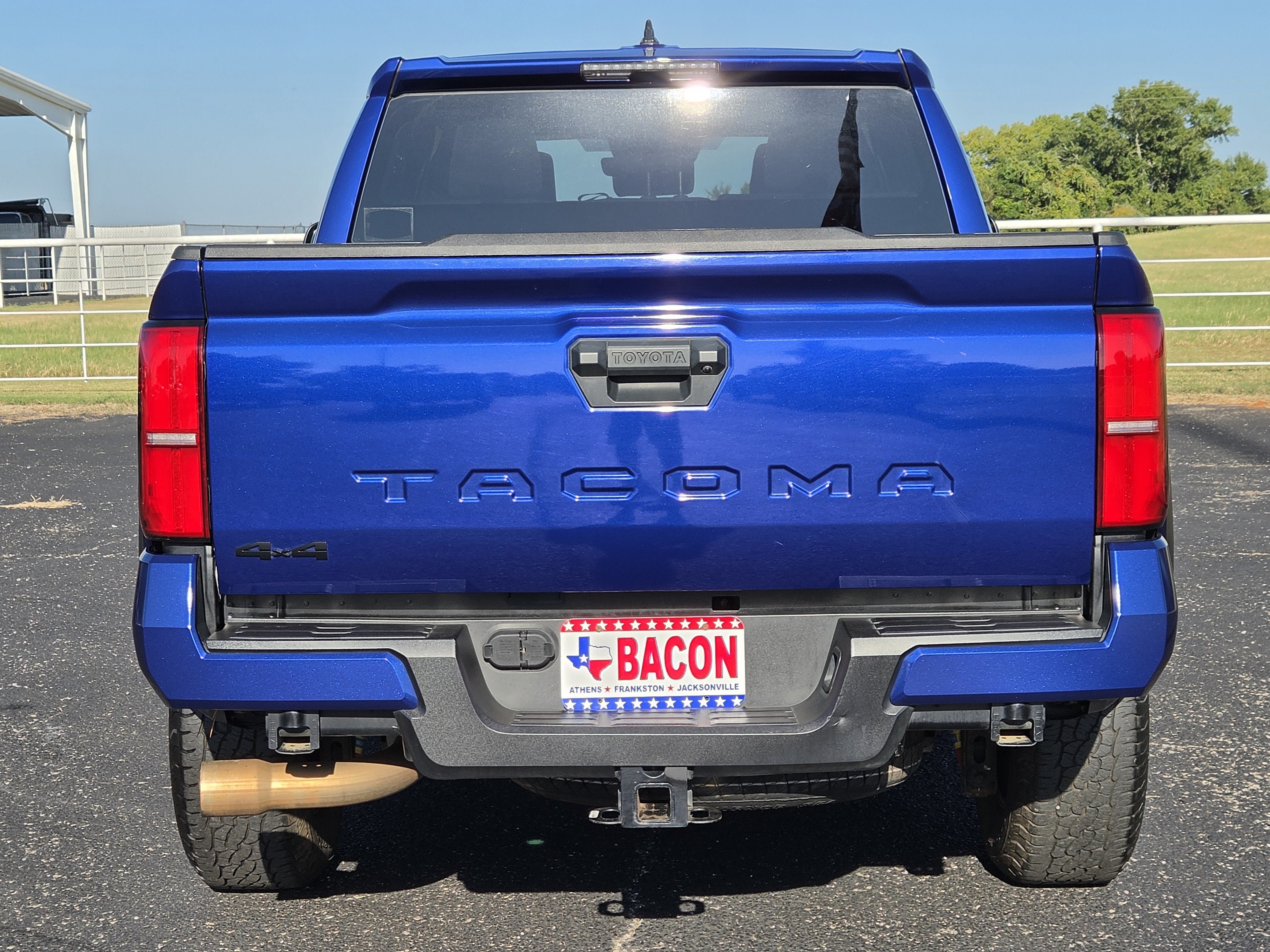 Used 2024 Toyota Tacoma TRD Off-Road AWD/4WD image 5
