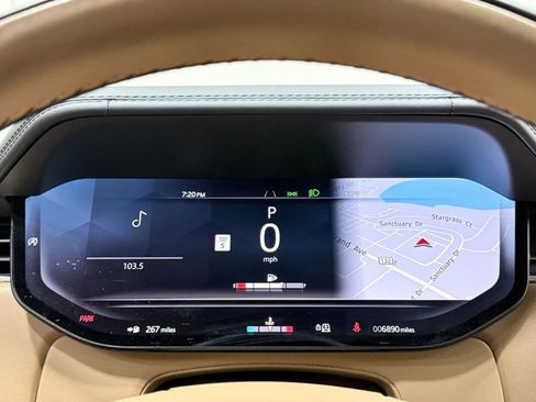 Used 2025 Land Rover Range Rover Long Wheelbase SE image 21