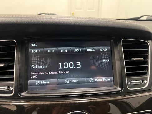 Used 2016 Kia Cadenza Premium image 45