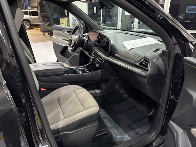 Used 2026 Chevrolet Traverse LT w/ Driver Confidence Package AWD/4WD image 24