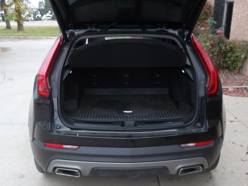 Used 2021 Cadillac XT4 Premium Luxury FWD image 6