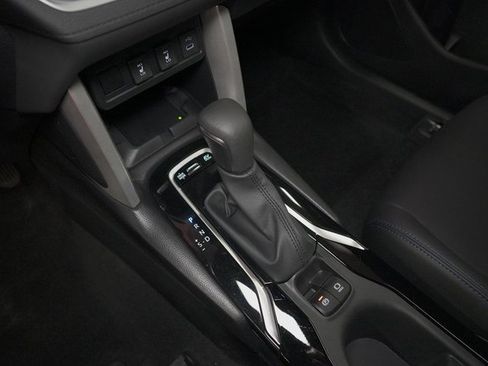 Certified 2024 Toyota Corolla Cross XSE image 21