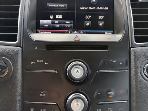 Used 2014 Ford Taurus SEL w/ Equipment Group 201A FWD image 20