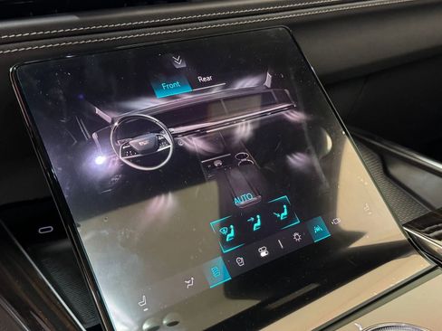 New 2026 Cadillac Escalade Luxury w/ Touring Package image 37