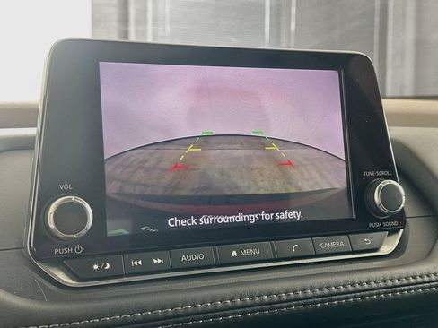 Used 2023 Nissan Rogue SV FWD image 22