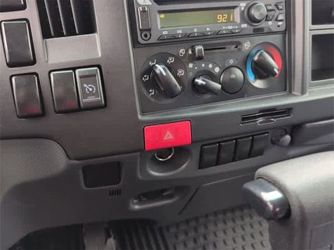 Used 2024 Chevrolet Low Cab Forward image 15