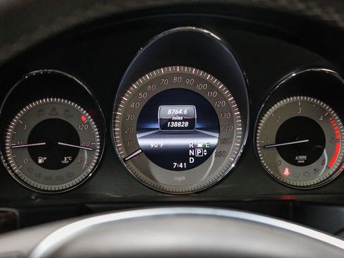Used 2013 Mercedes-Benz GLK 250 BlueTEC 4MATIC image 25