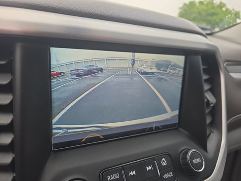 Used 2019 GMC Acadia SLT image 23