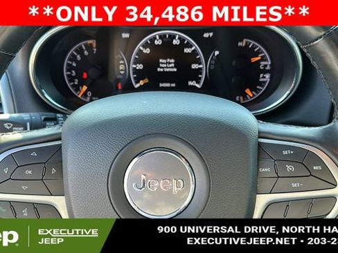 Used 2022 Jeep Grand Cherokee Laredo X image 11