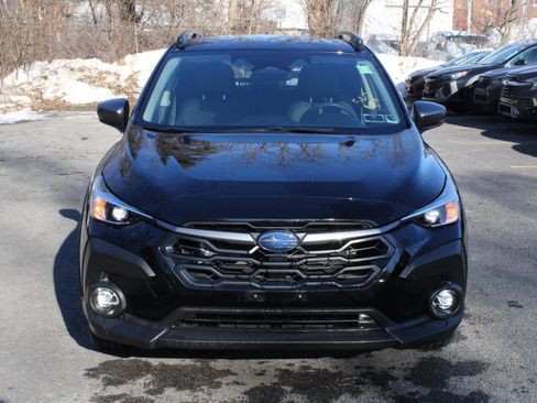 Used 2024 Subaru Crosstrek 2.0i Premium image 2