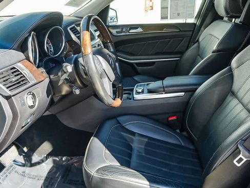 Used 2014 Mercedes-Benz GL 450 4MATIC image 20