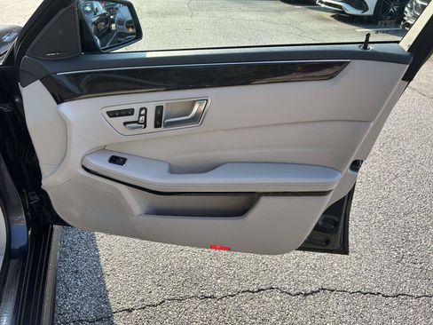 Used 2014 Mercedes-Benz E 350 Sedan image 49