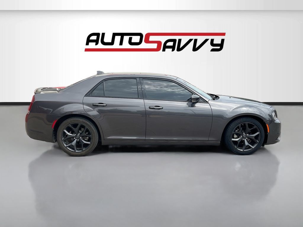 Used 2023 Chrysler 300 S RWD image 8