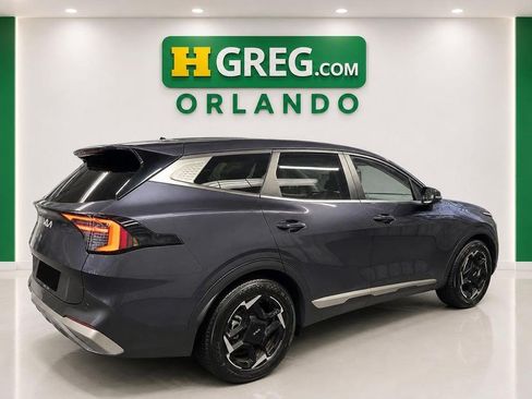 Used 2026 Kia Sportage EX FWD image 2