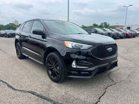 Certified 2023 Ford Edge ST-Line AWD/4WD image 3