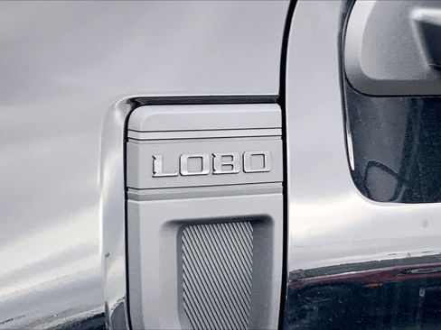 New 2026 Ford Maverick Lobo AWD/4WD image 14