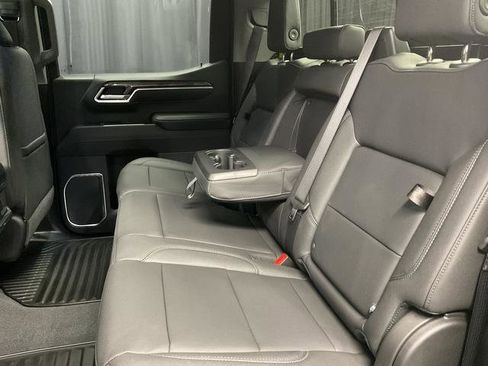 New 2026 Chevrolet Silverado 1500 LTZ w/ LTZ Premium Package AWD/4WD image 10