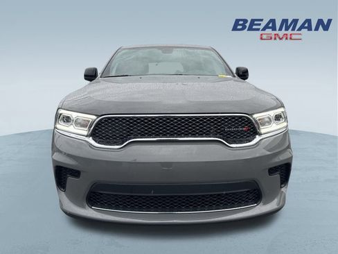 Used 2024 Dodge Durango SXT image 2