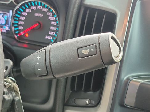Used 2018 Chevrolet Silverado 1500 LT w/ Midnight Edition AWD/4WD image 24