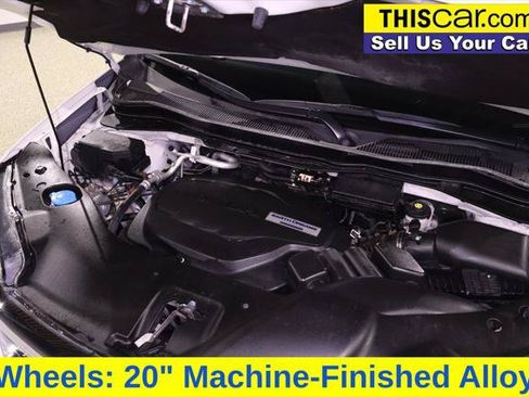 Used 2019 Honda Pilot Touring image 32