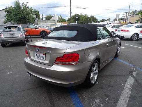 Used 2013 BMW 128i Convertible RWD image 3