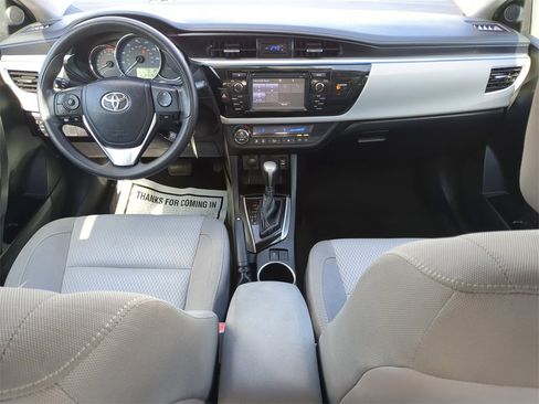 Used 2015 Toyota Corolla L image 12