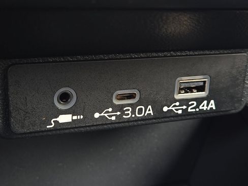 Certified 2025 Subaru Forester Touring AWD/4WD image 16