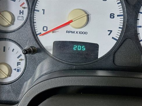 Used 2005 Dodge Ram 1500 Truck SLT RWD image 19