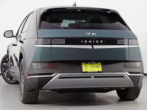 Used 2023 Hyundai Ioniq 5 SEL image 5