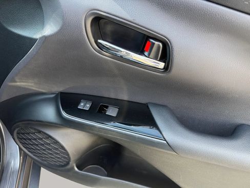 Used 2019 Toyota Prius LE w/ Carpet Mat Package FWD image 35