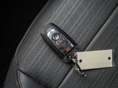 Used 2024 Lincoln Nautilus Reserve w/ Jet Appearance Package (87T) image 48