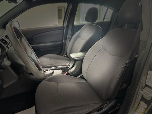 Used 2012 Chrysler 200 LX FWD image 12