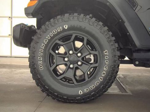 Used 2023 Jeep Wrangler Unlimited w/ Cold Weather Group image 8