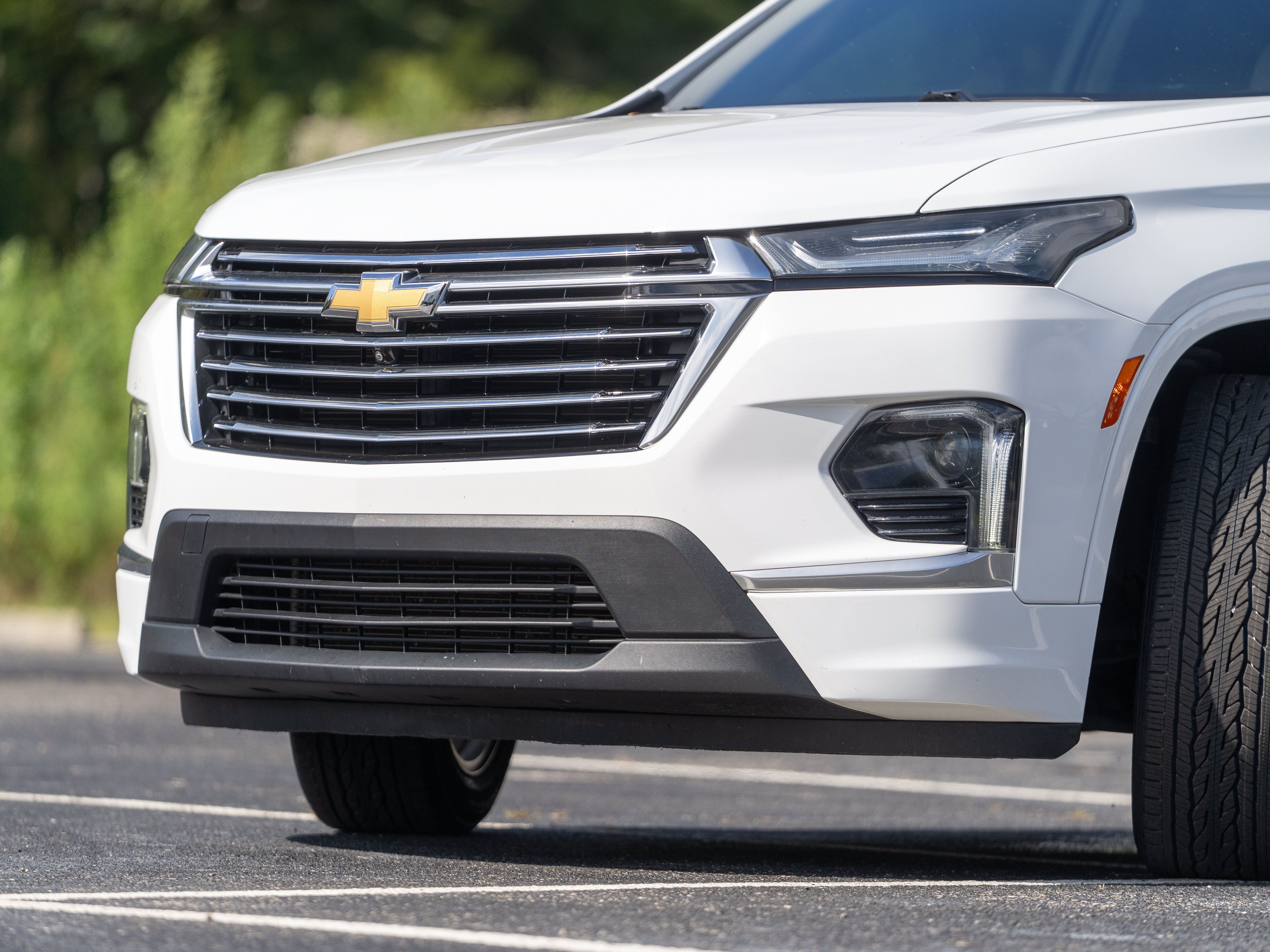 Used 2022 Chevrolet Traverse Premier w/ LPO, Floor Liner Package FWD image 40