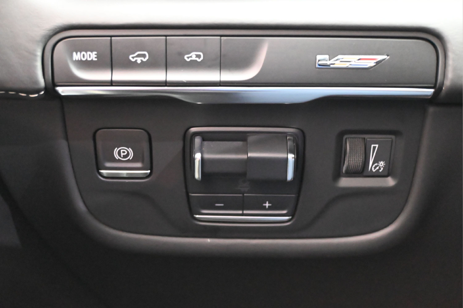Used 2024 Cadillac Escalade V AWD/4WD image 30