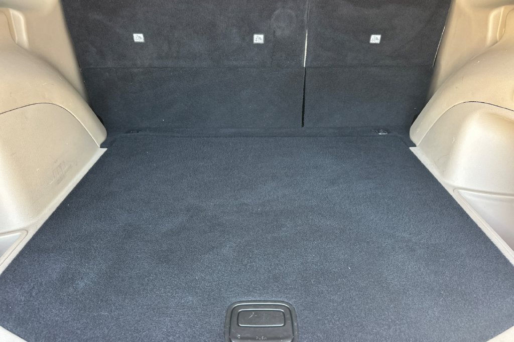 Used 2022 Jeep Grand Cherokee Laredo E RWD image 15